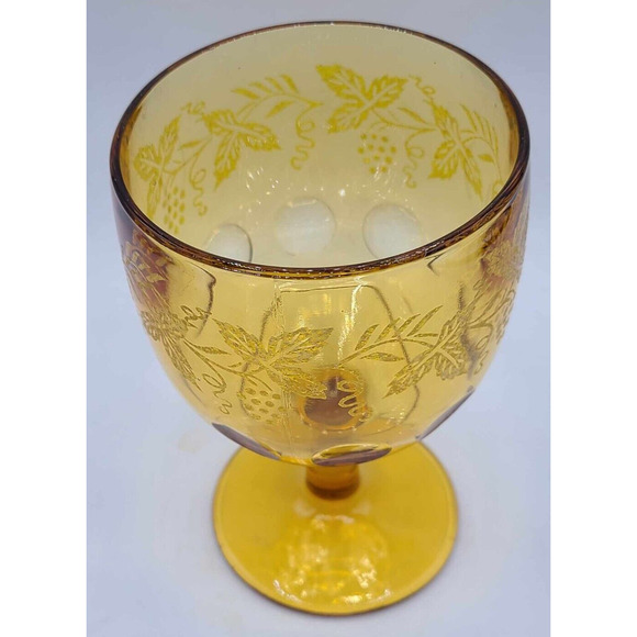 VTG Indiana Glass Amber Embossed Grapevine Thumbprint Goblet - Picture 3 of 8